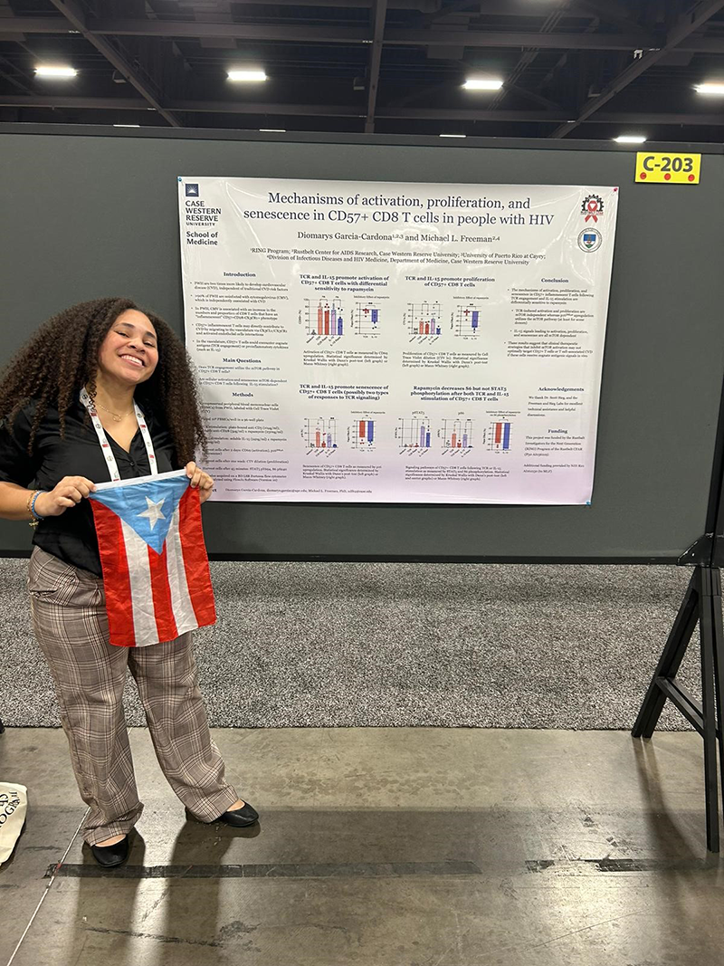 Image of Diomarys Garcia receiving aware